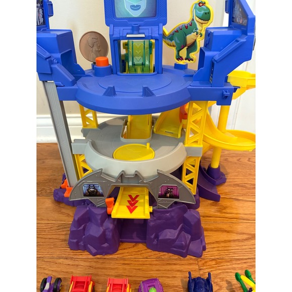 DC Batman Dino Transforming Batcave Playset Fisher Price With Vehicles - Picture 3 of 8
